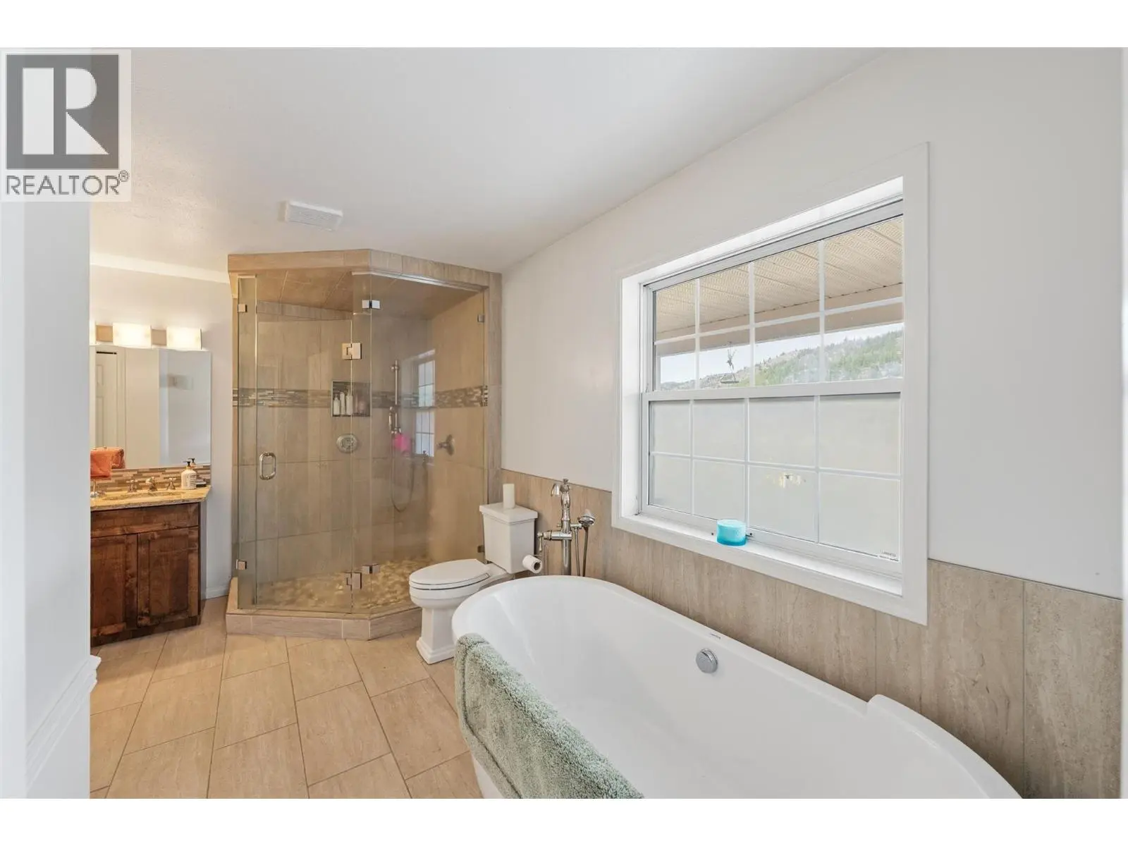 351 Jones Way Road. Oliver, British Columbia