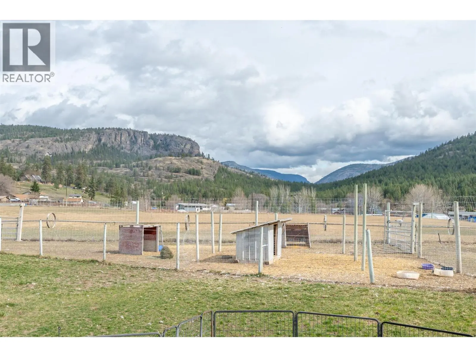 351 Jones Way Road. Oliver, British Columbia