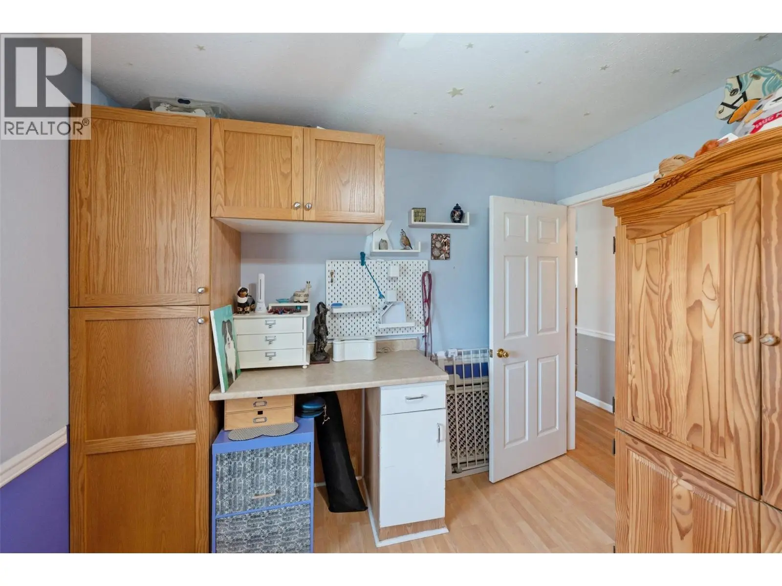 351 Jones Way Road. Oliver, British Columbia