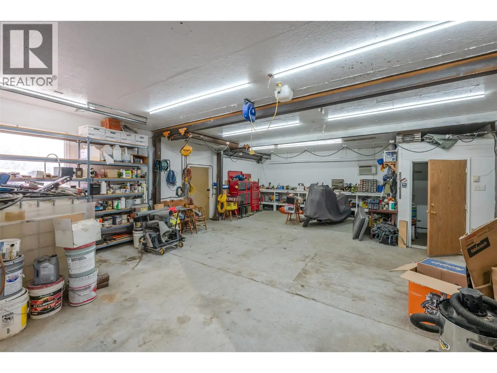 351 Jones Way Road. Oliver, British Columbia