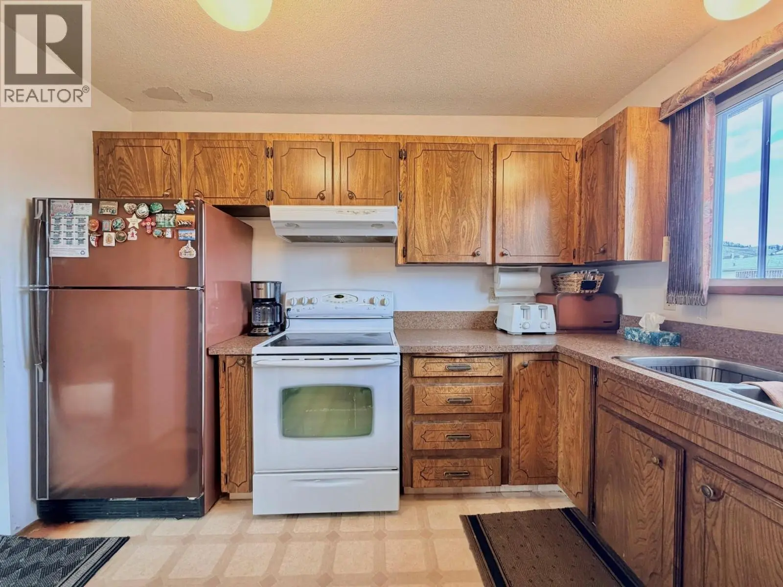 11102 Scott Street. Summerland, British Columbia