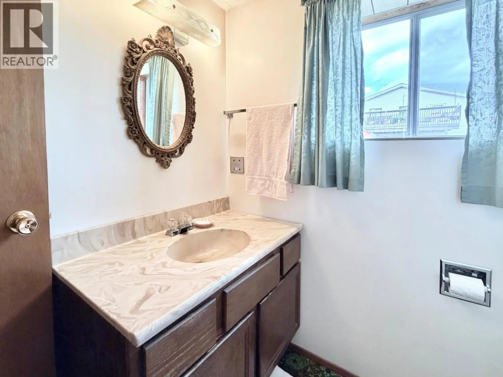 11102 Scott Street. Summerland, British Columbia