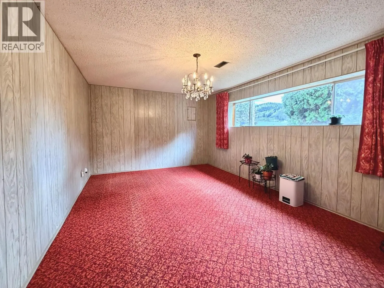 11102 Scott Street. Summerland, British Columbia