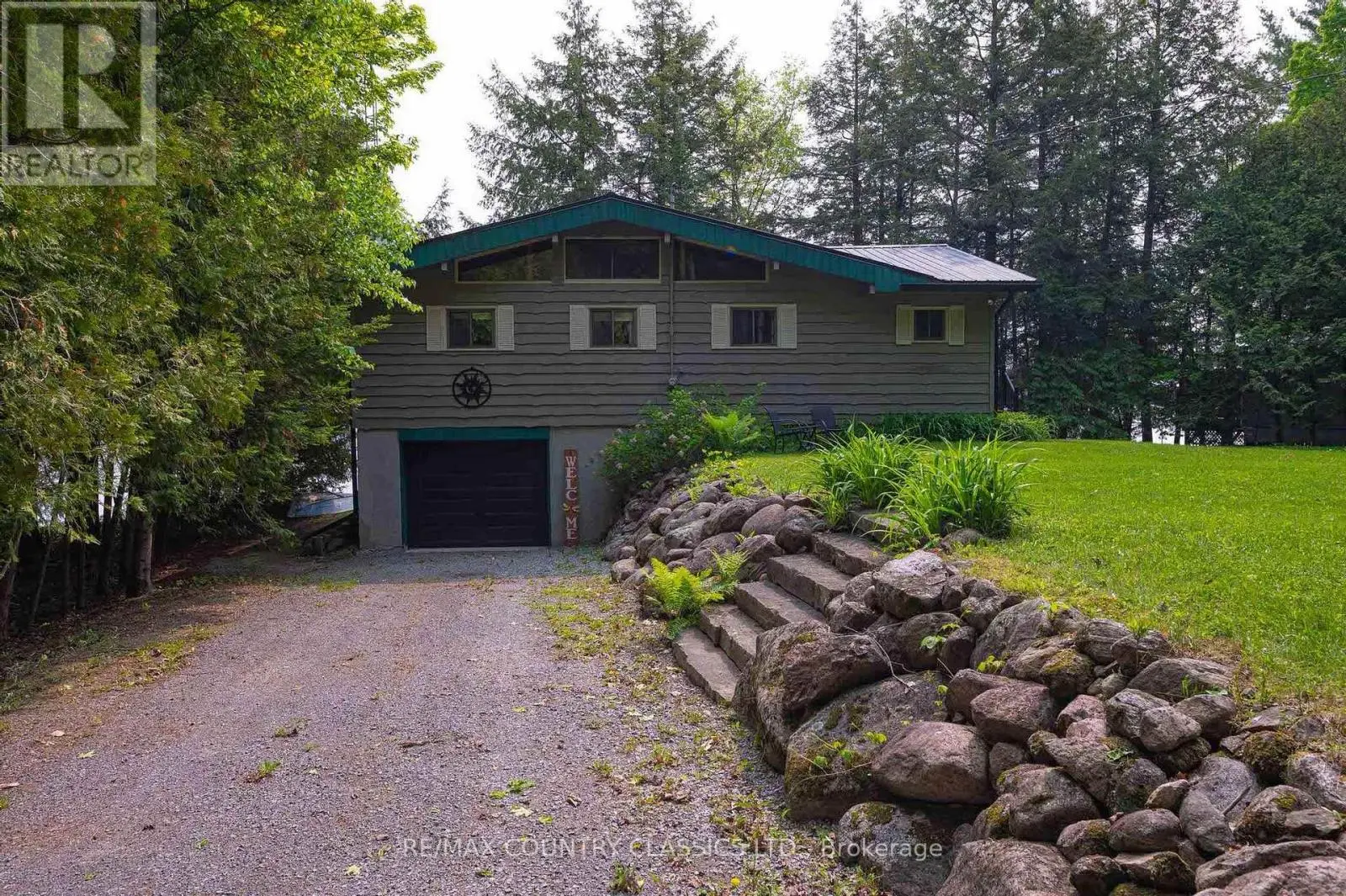 217 Moffat Road, North Kawartha