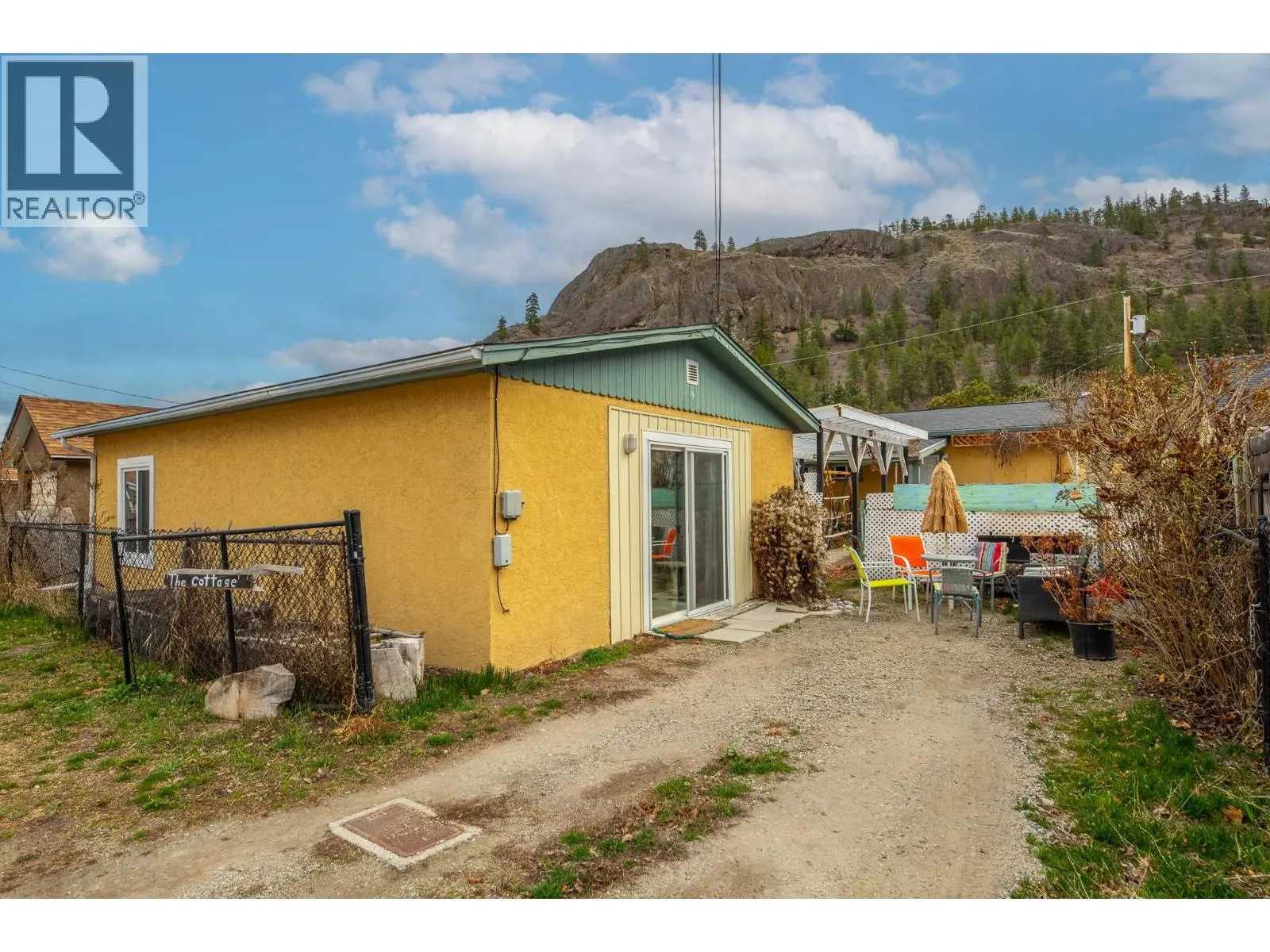11020 Adams Avenue. Summerland, British Columbia
