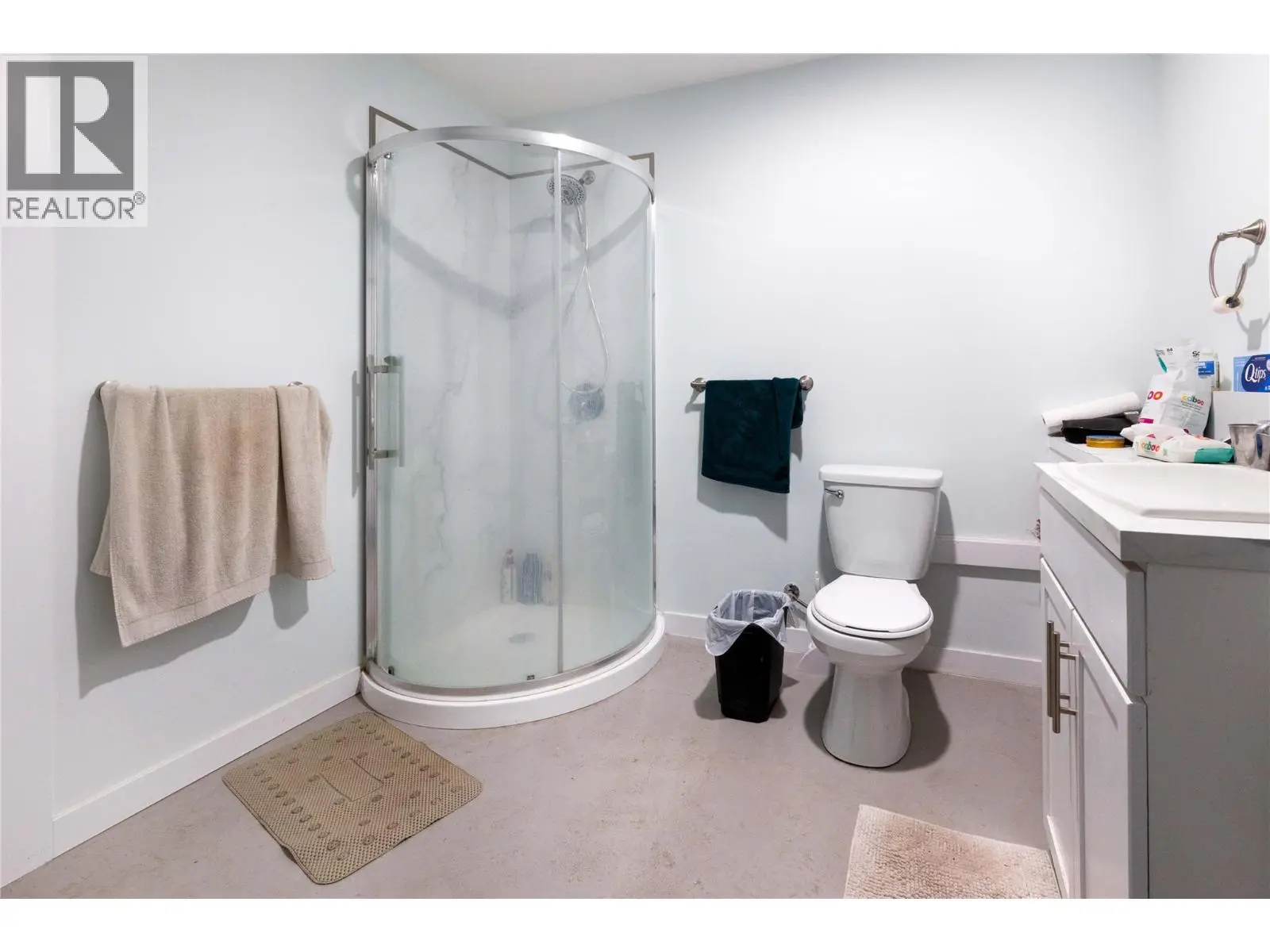 3230 Salmon River Road. Salmon Arm, British Columbia