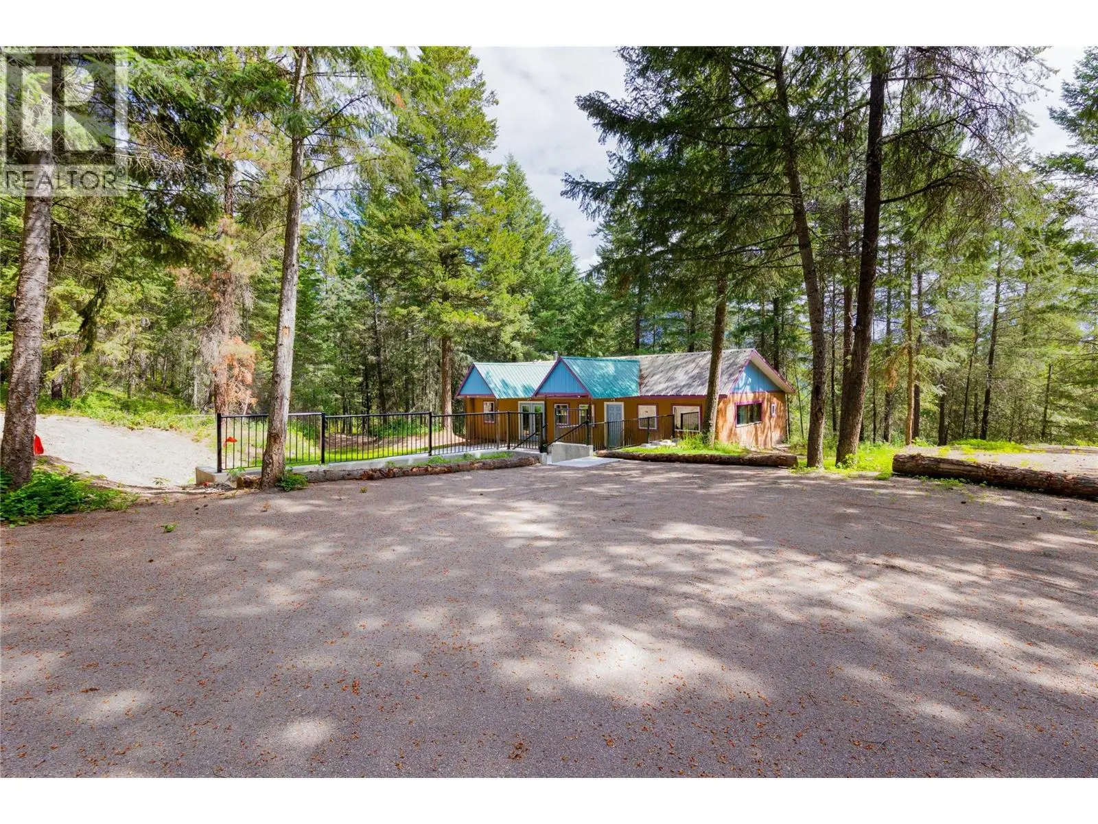 3230 Salmon River Road. Salmon Arm, British Columbia
