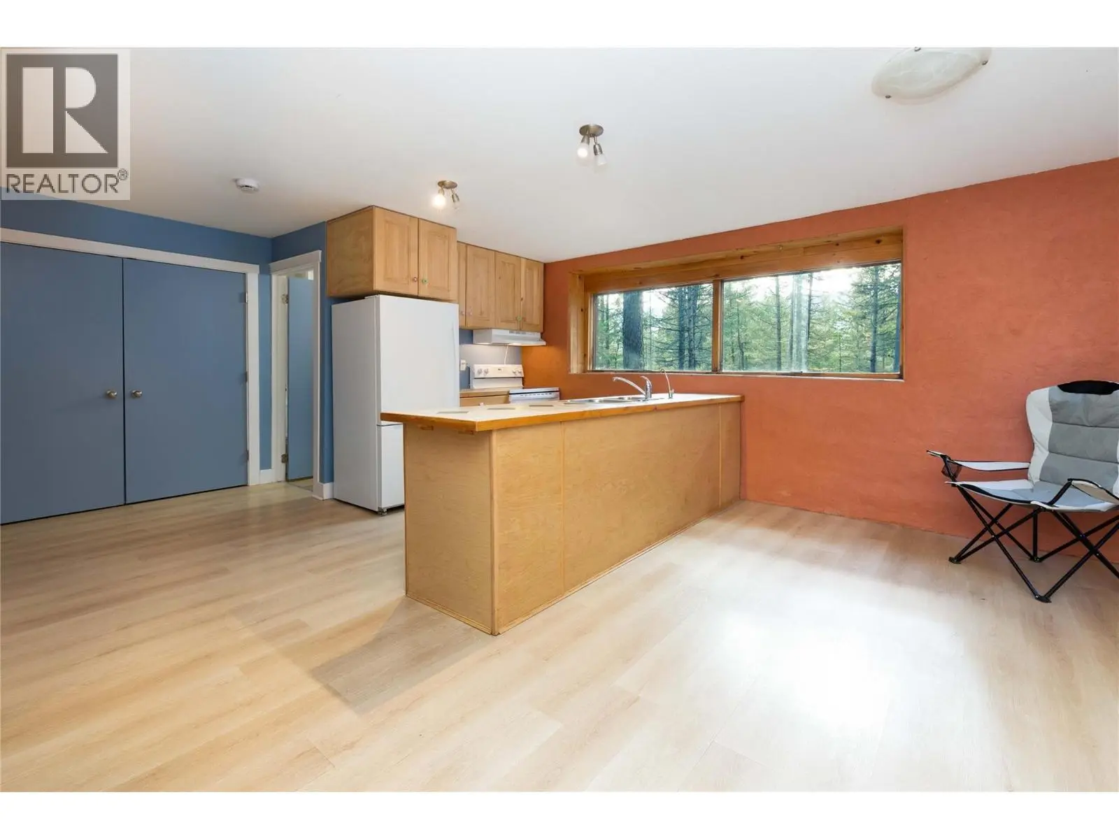 3230 Salmon River Road. Salmon Arm, British Columbia
