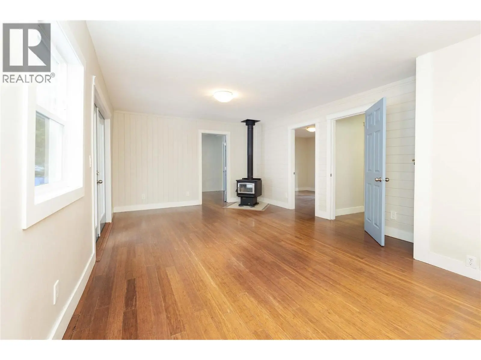 3230 Salmon River Road. Salmon Arm, British Columbia