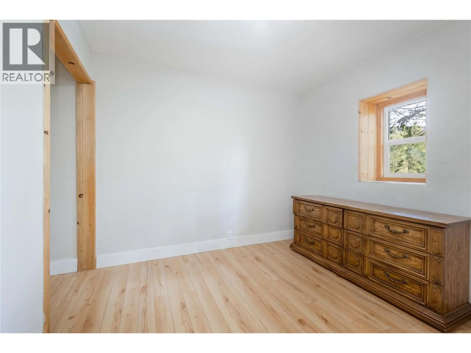 3230 Salmon River Road. Salmon Arm, British Columbia