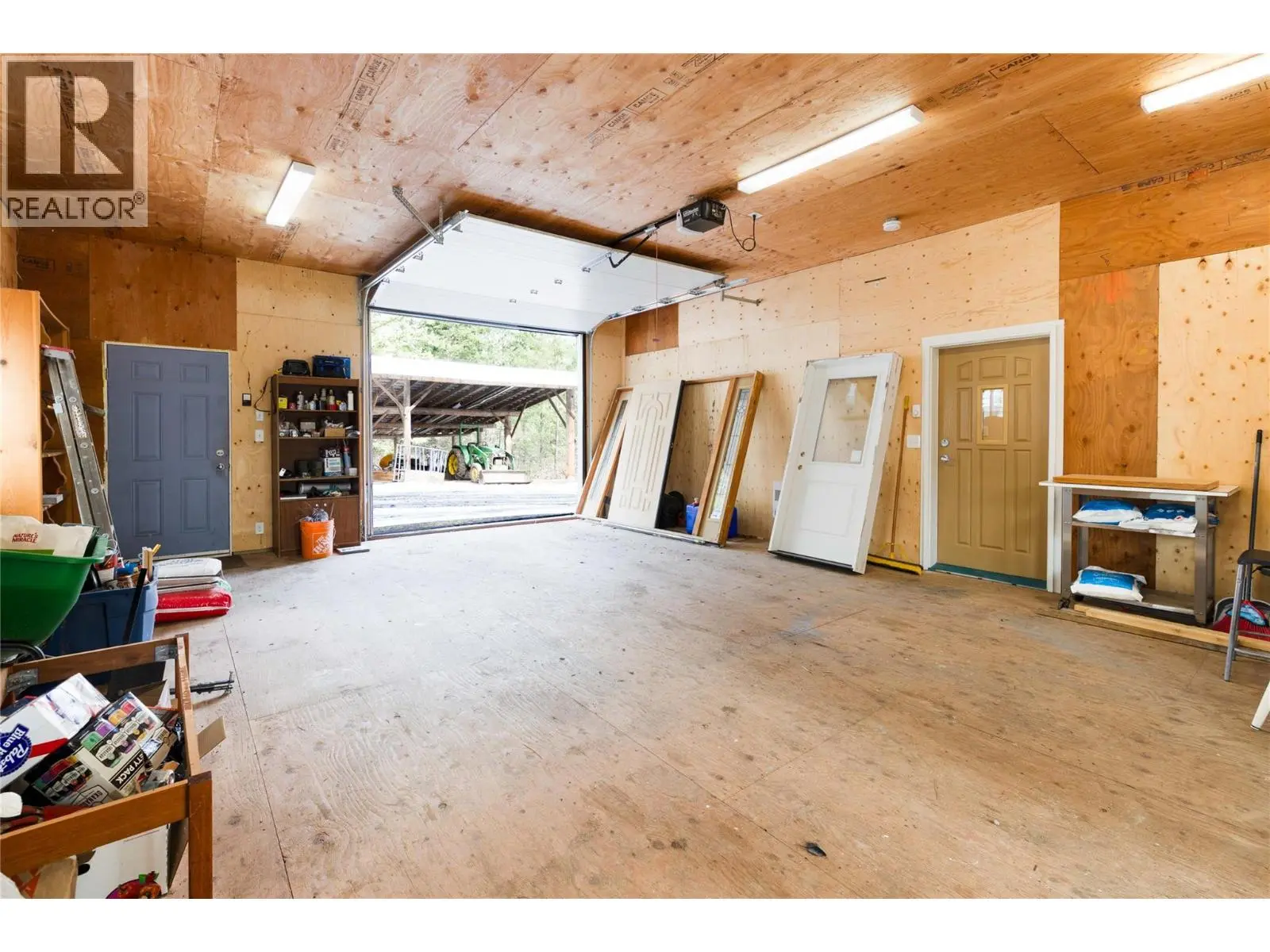 3230 Salmon River Road. Salmon Arm, British Columbia