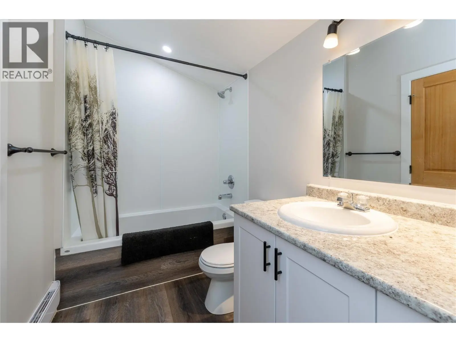 3230 Salmon River Road. Salmon Arm, British Columbia