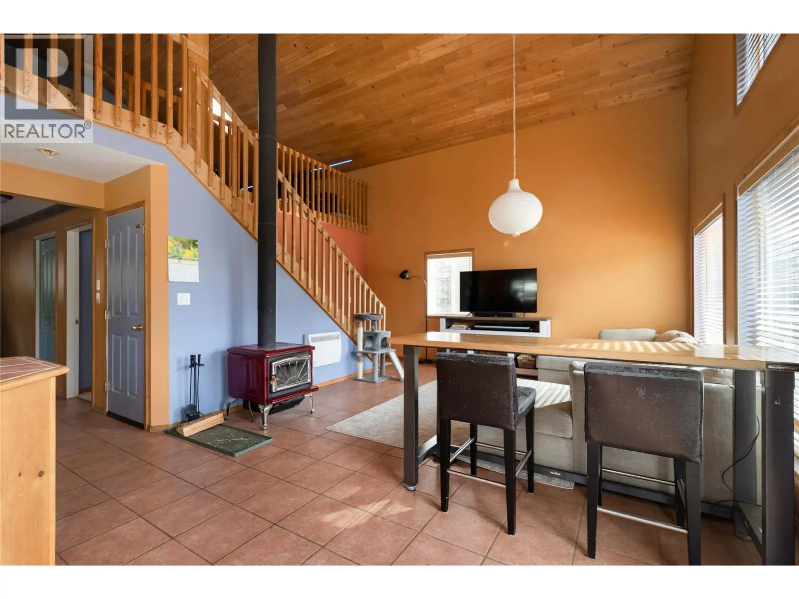 3230 Salmon River Road. Salmon Arm, British Columbia