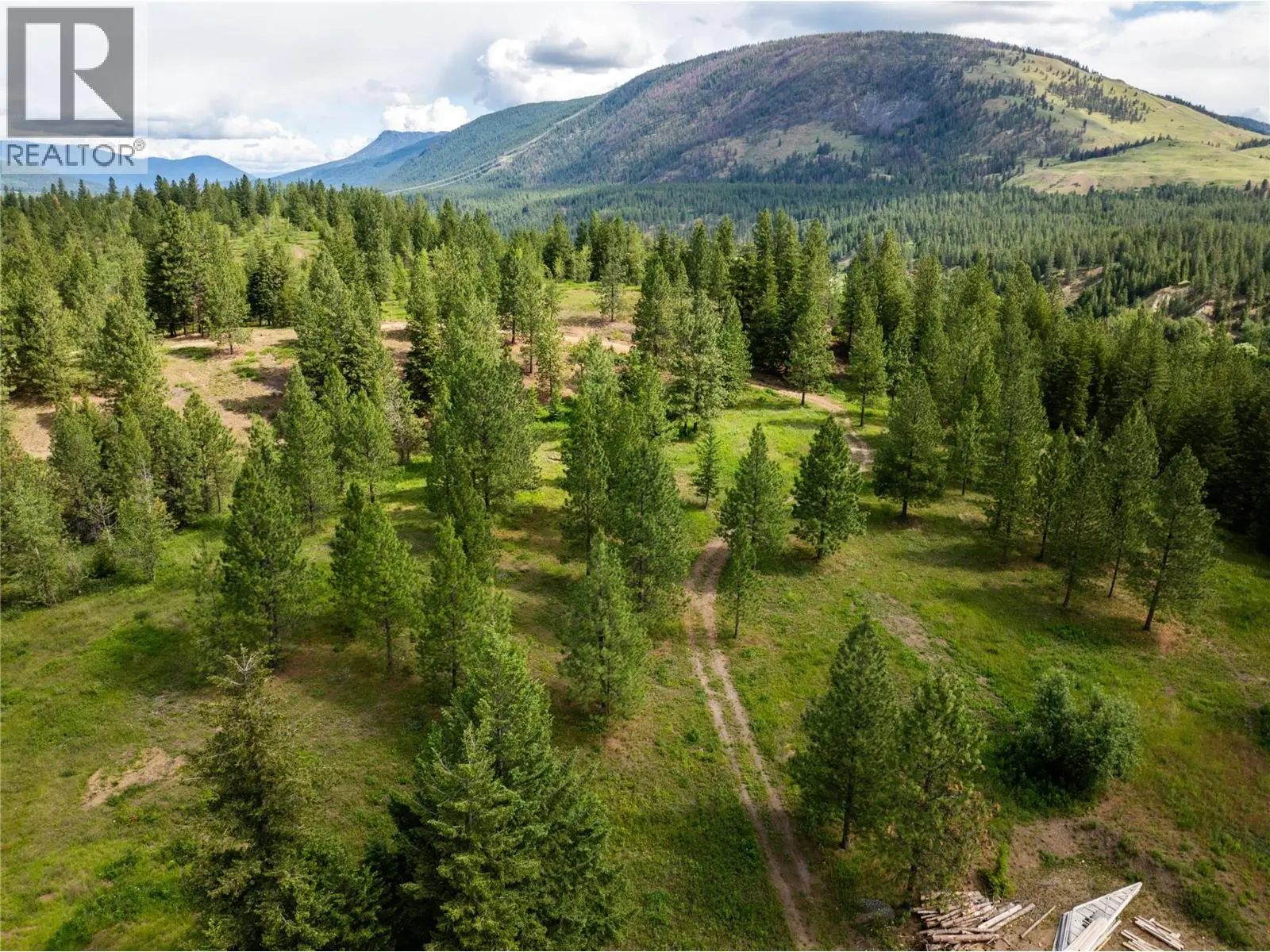 3230 Salmon River Road. Salmon Arm, British Columbia