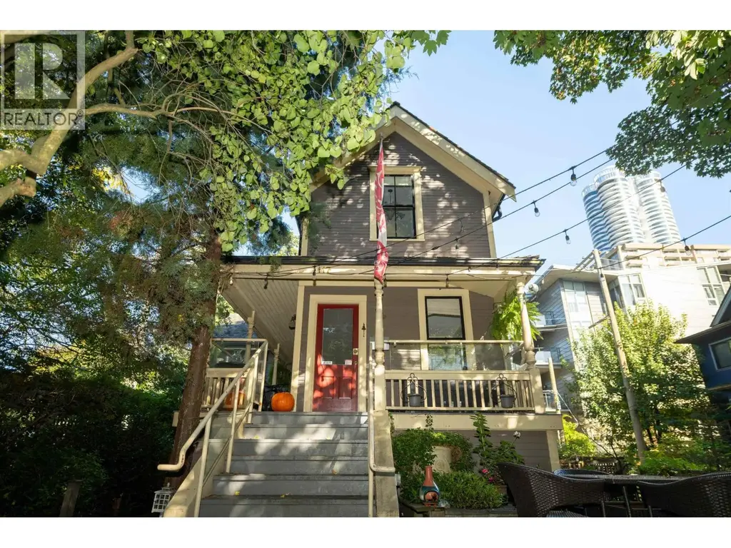 1119 Pendrell Street, Vancouver