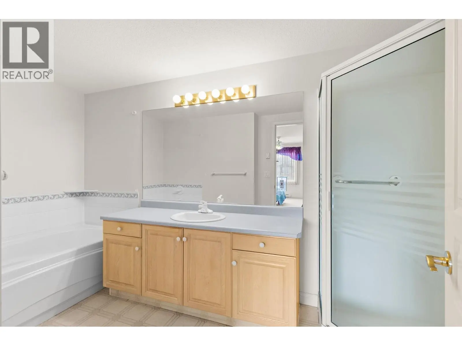 3890 Brown Road Unit# 202. West Kelowna, British Columbia