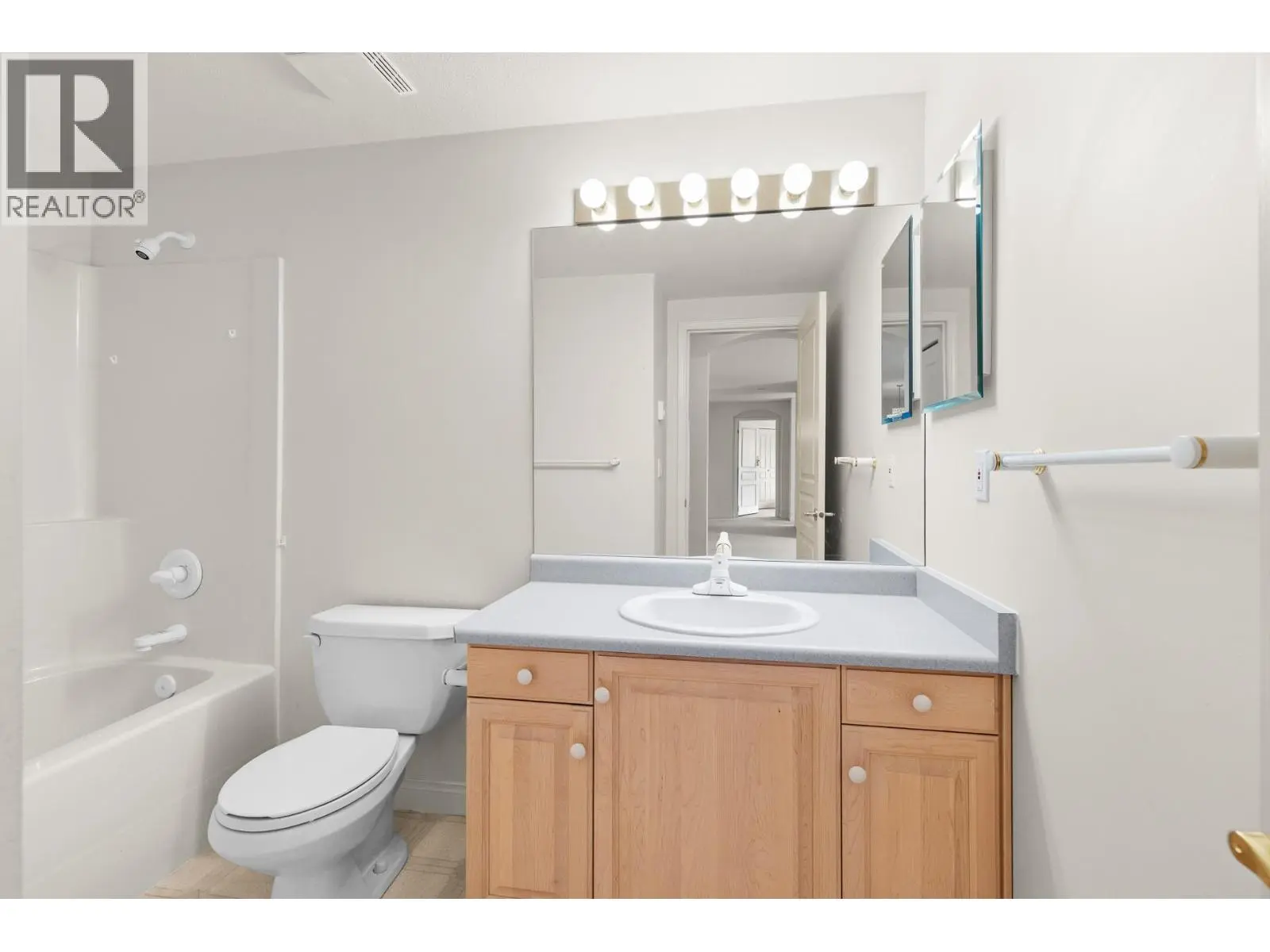 3890 Brown Road Unit# 202. West Kelowna, British Columbia