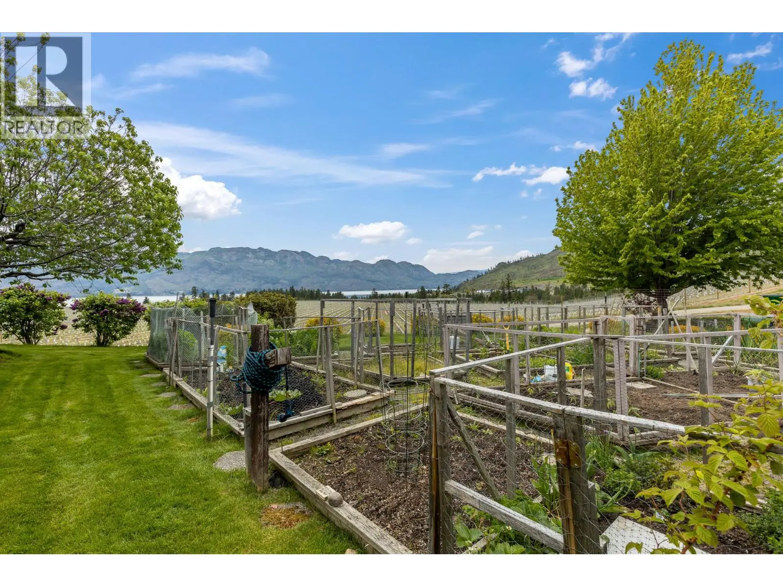 3890 Brown Road Unit# 202. West Kelowna, British Columbia