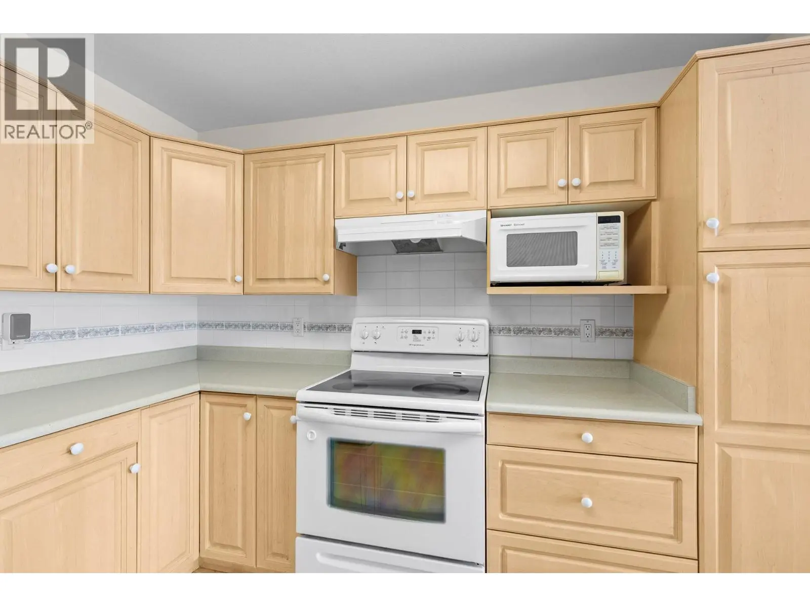 3890 Brown Road Unit# 202. West Kelowna, British Columbia
