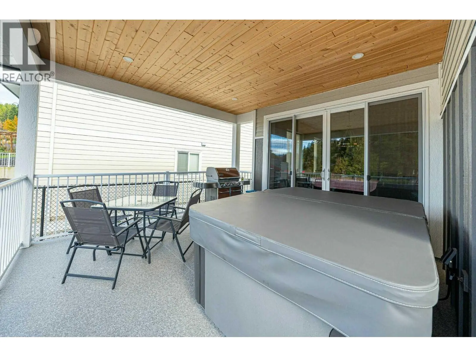 80 15 Avenue Se. Salmon Arm, British Columbia