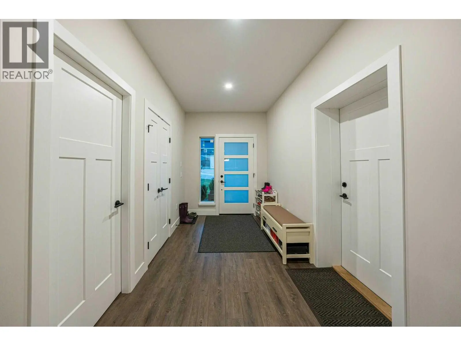 80 15 Avenue Se. Salmon Arm, British Columbia
