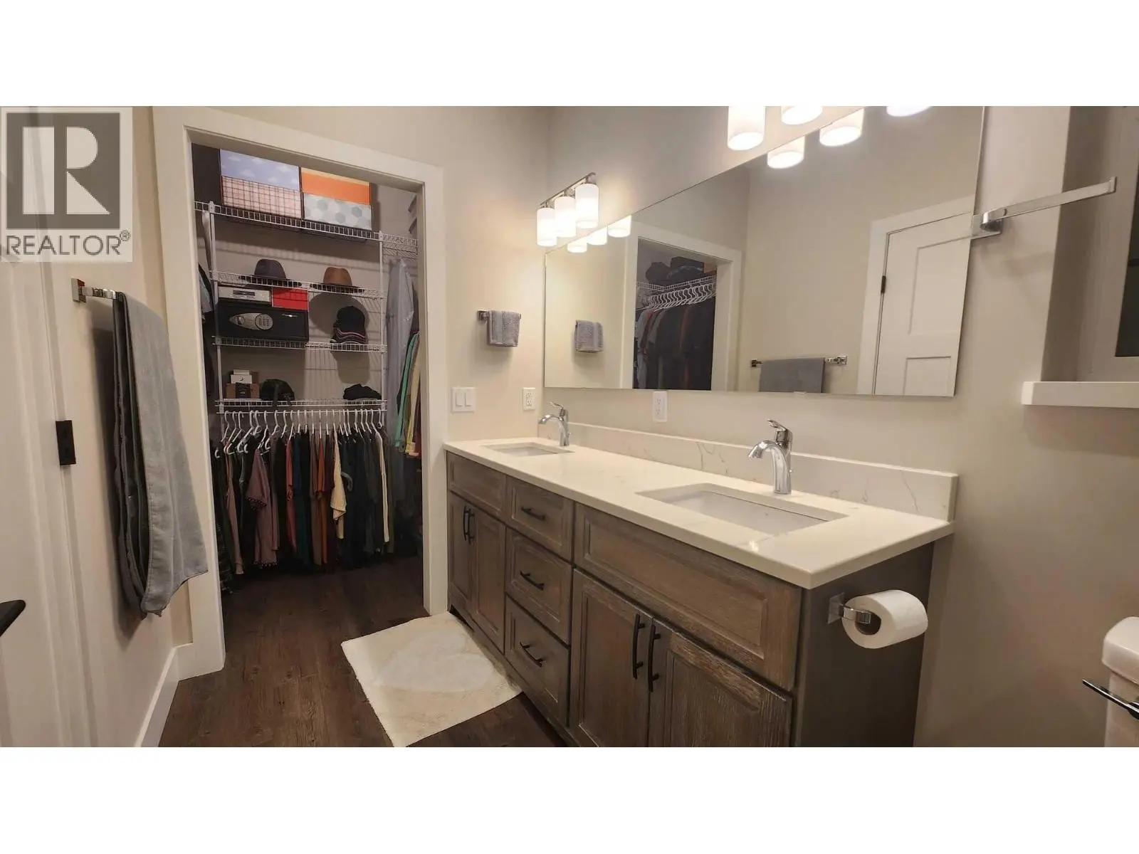80 15 Avenue Se. Salmon Arm, British Columbia
