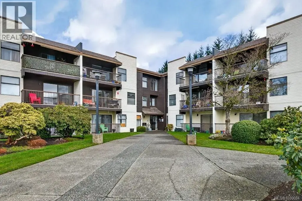 312 585 Dogwood St S, Campbell River