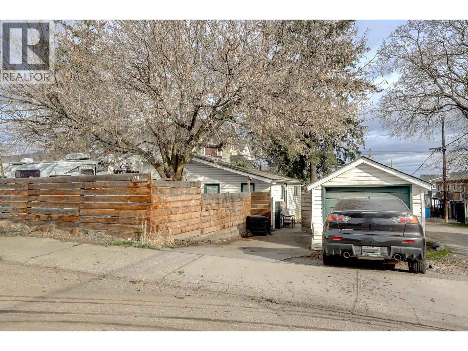 1703 33 Street. Vernon, British Columbia
