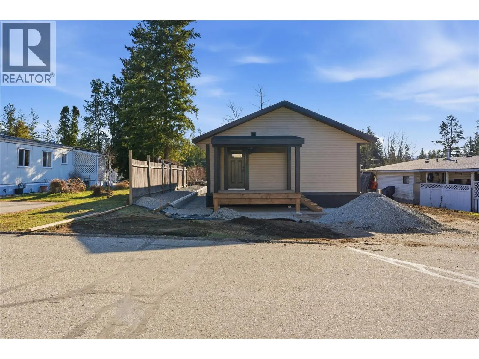 1361 30 Street Se Unit# 42. Salmon Arm, British Columbia