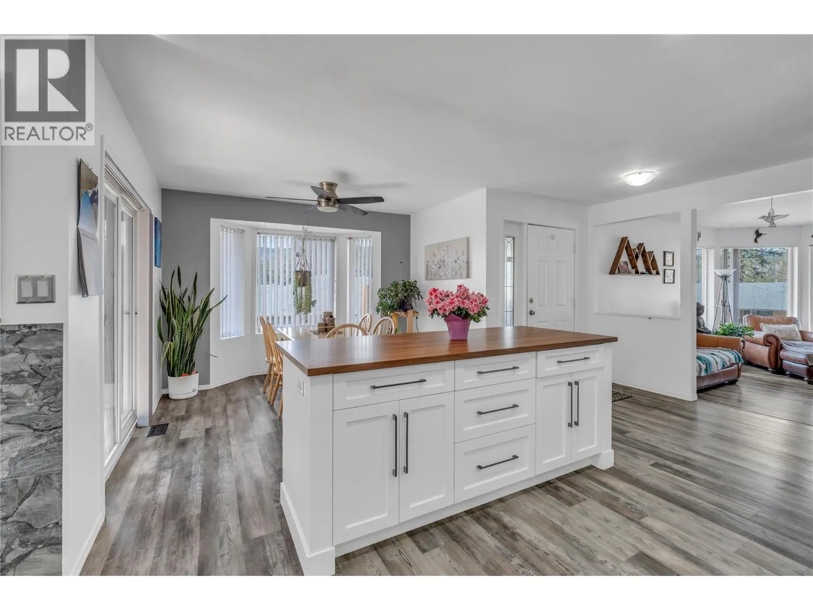 154 Edgewood Drive. Princeton, British Columbia