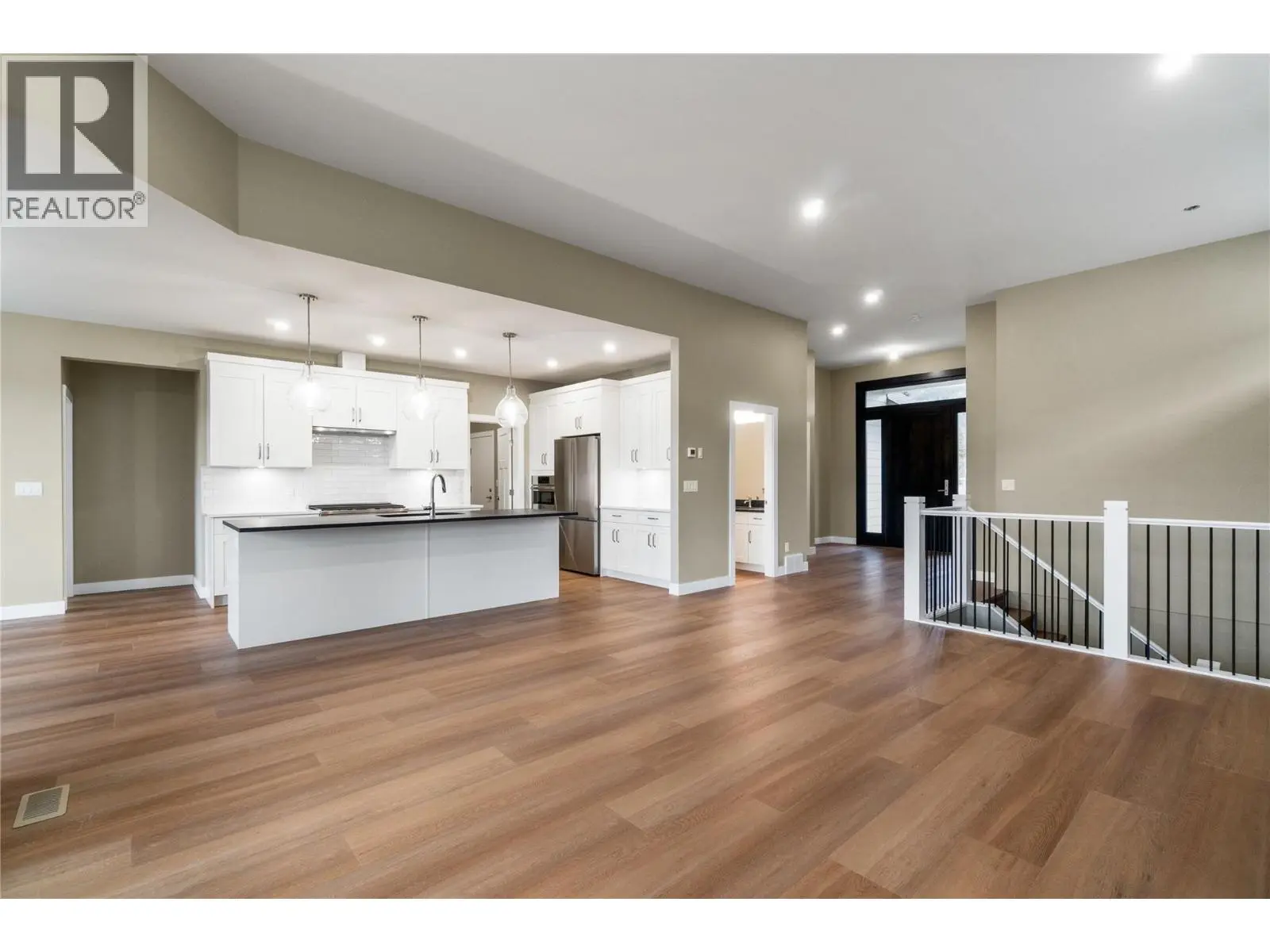 1905 35 Street Ne. Salmon Arm, British Columbia