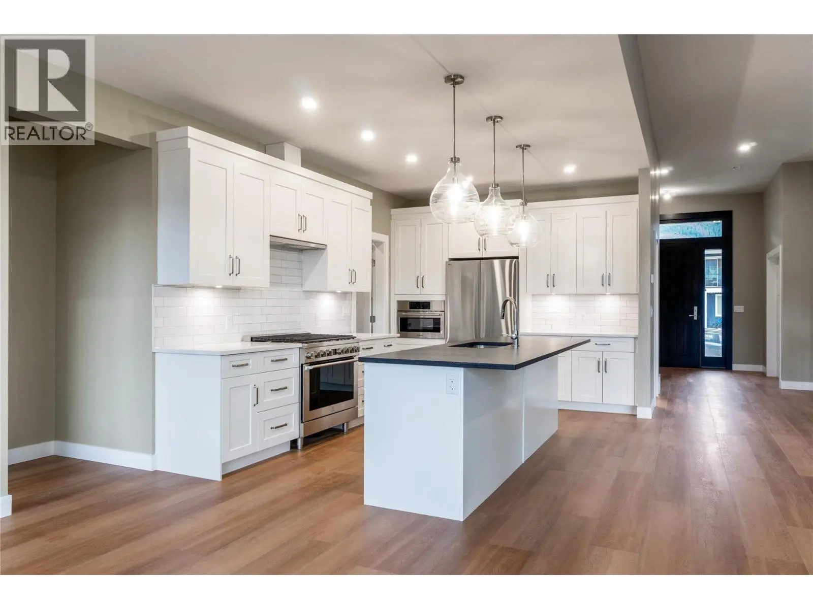 1905 35 Street Ne. Salmon Arm, British Columbia
