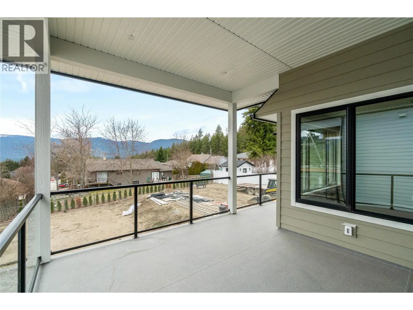 1905 35 Street Ne. Salmon Arm, British Columbia