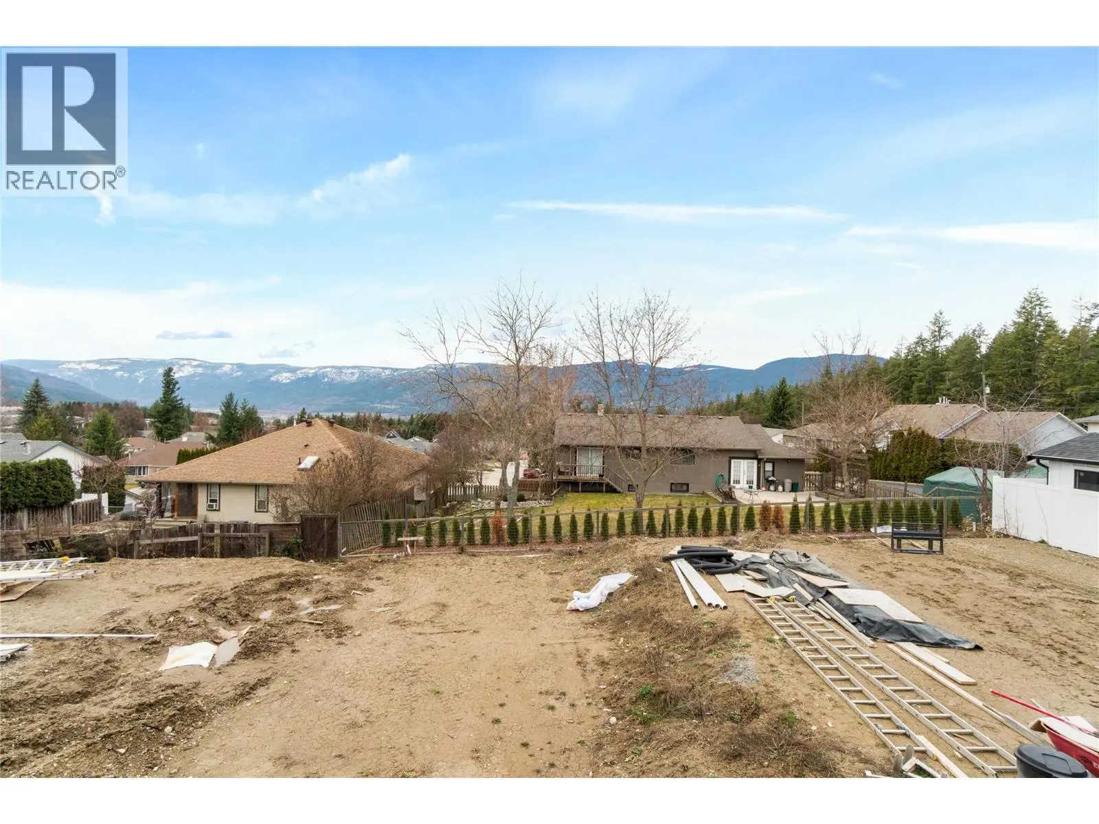 1905 35 Street Ne. Salmon Arm, British Columbia