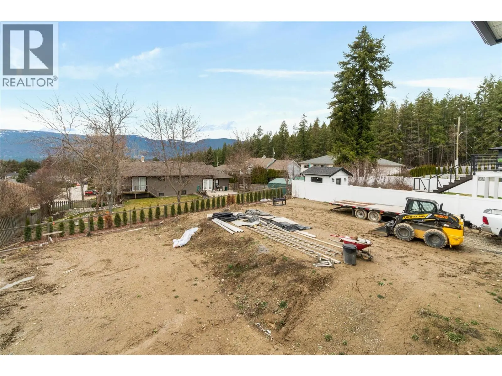 1905 35 Street Ne. Salmon Arm, British Columbia