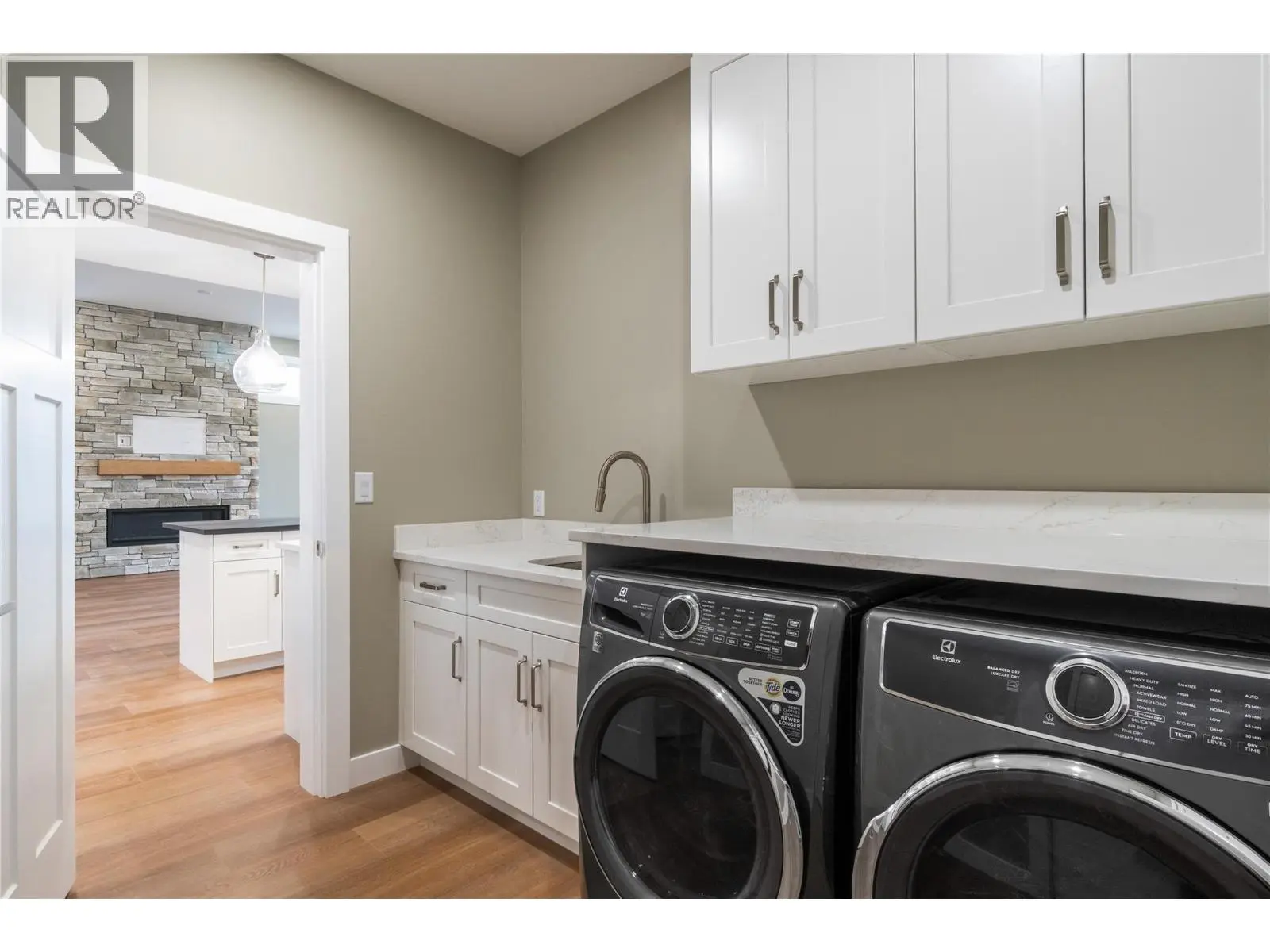 1905 35 Street Ne. Salmon Arm, British Columbia