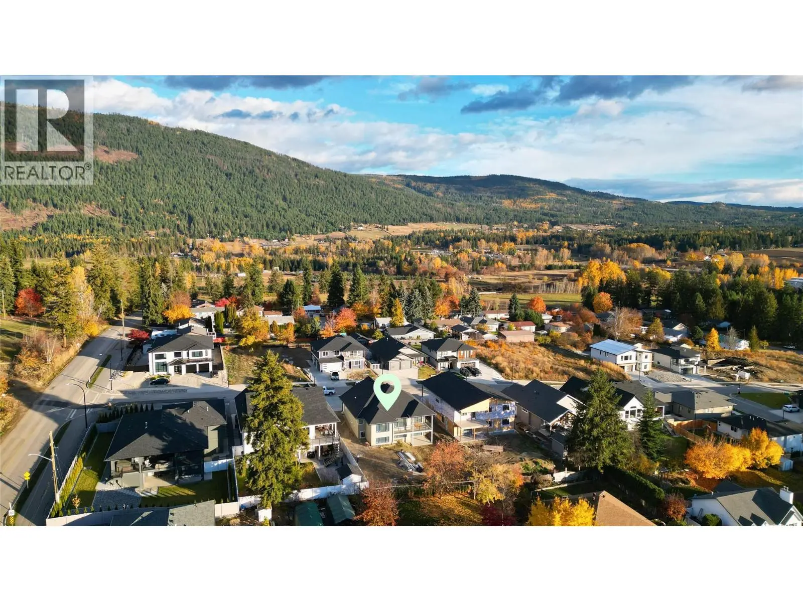 1905 35 Street Ne. Salmon Arm, British Columbia