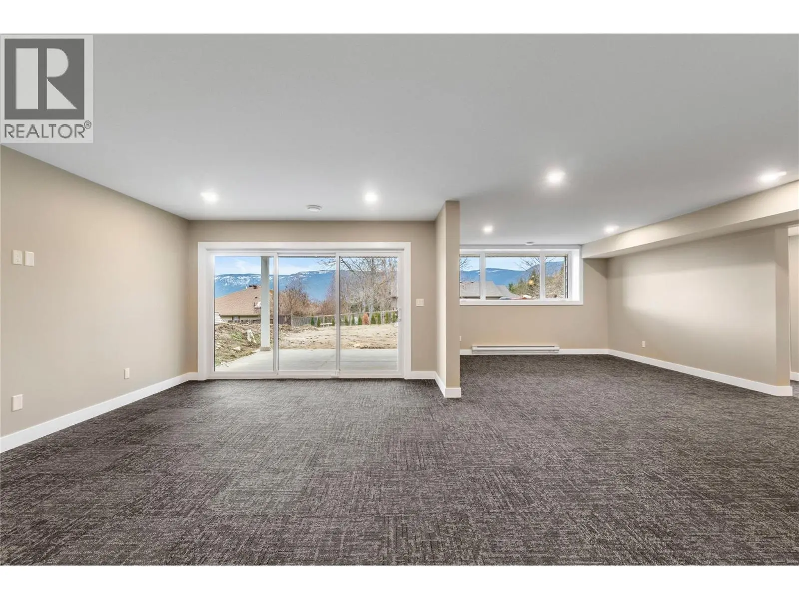 1905 35 Street Ne. Salmon Arm, British Columbia