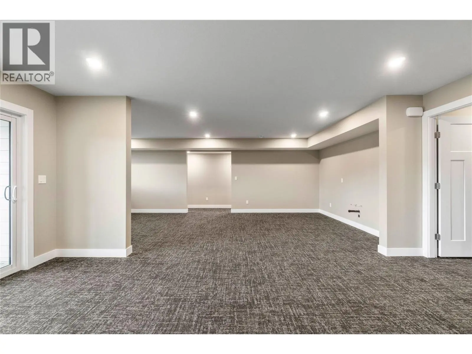 1905 35 Street Ne. Salmon Arm, British Columbia