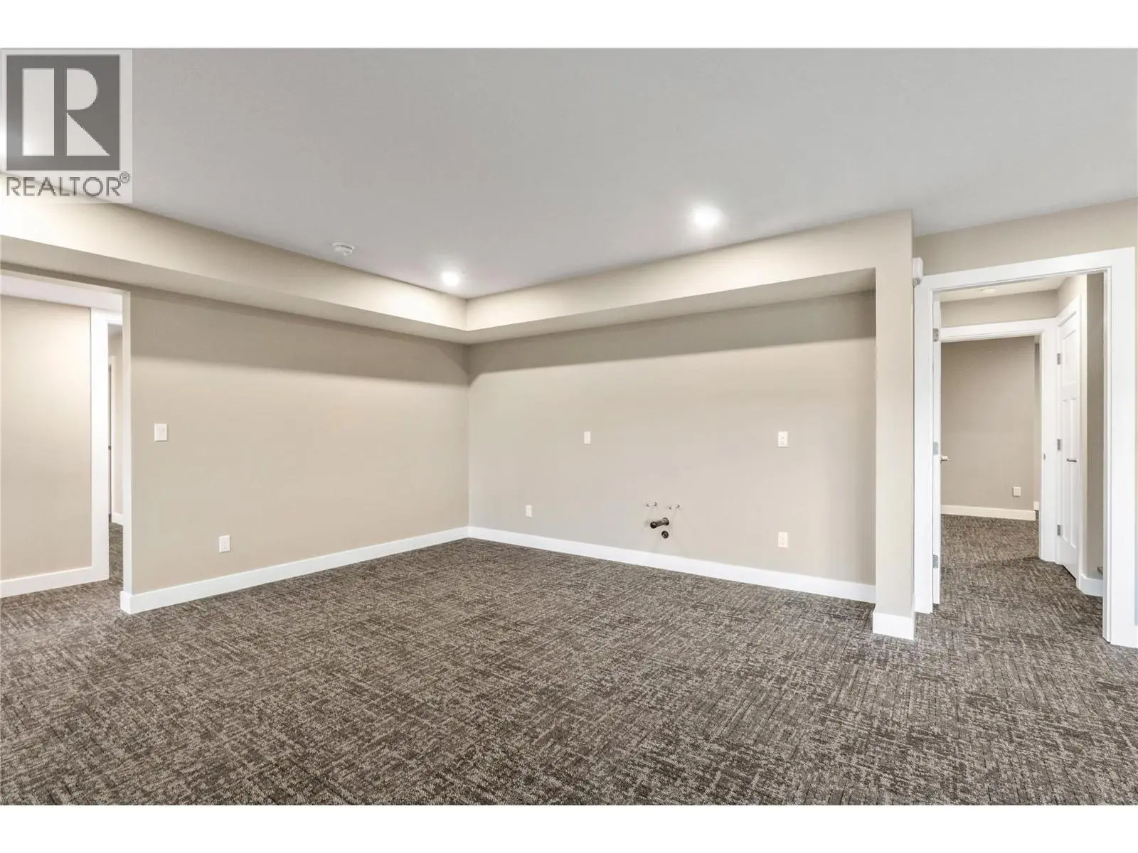 1905 35 Street Ne. Salmon Arm, British Columbia