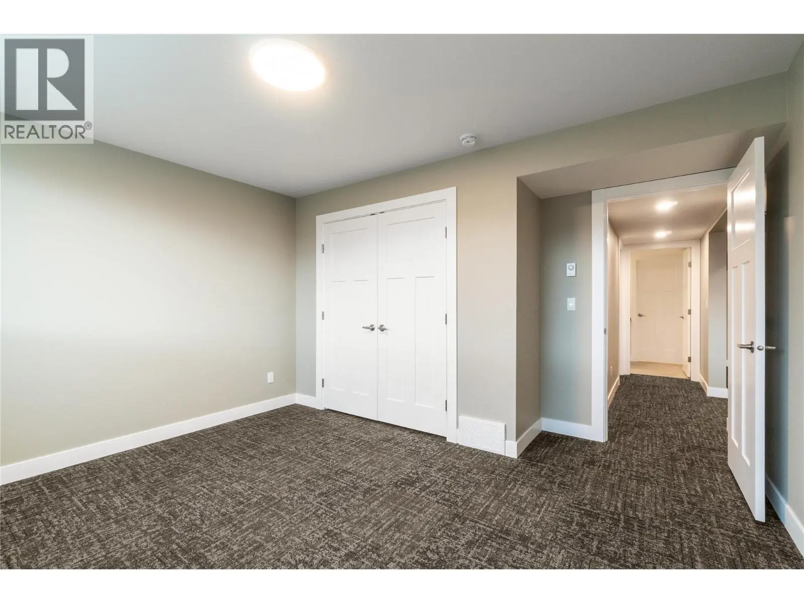 1905 35 Street Ne. Salmon Arm, British Columbia