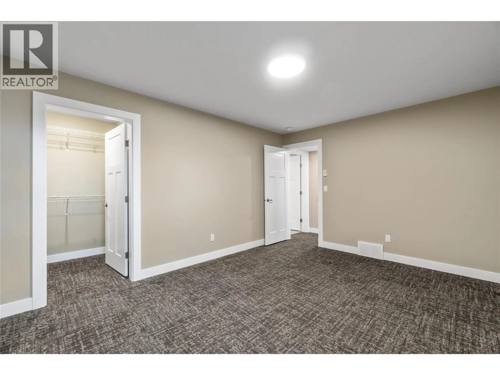 1905 35 Street Ne. Salmon Arm, British Columbia