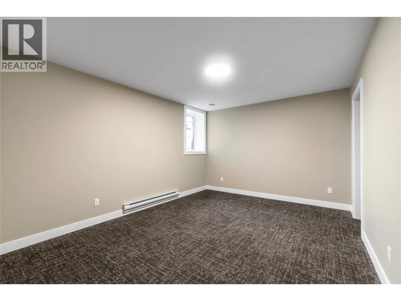 1905 35 Street Ne. Salmon Arm, British Columbia