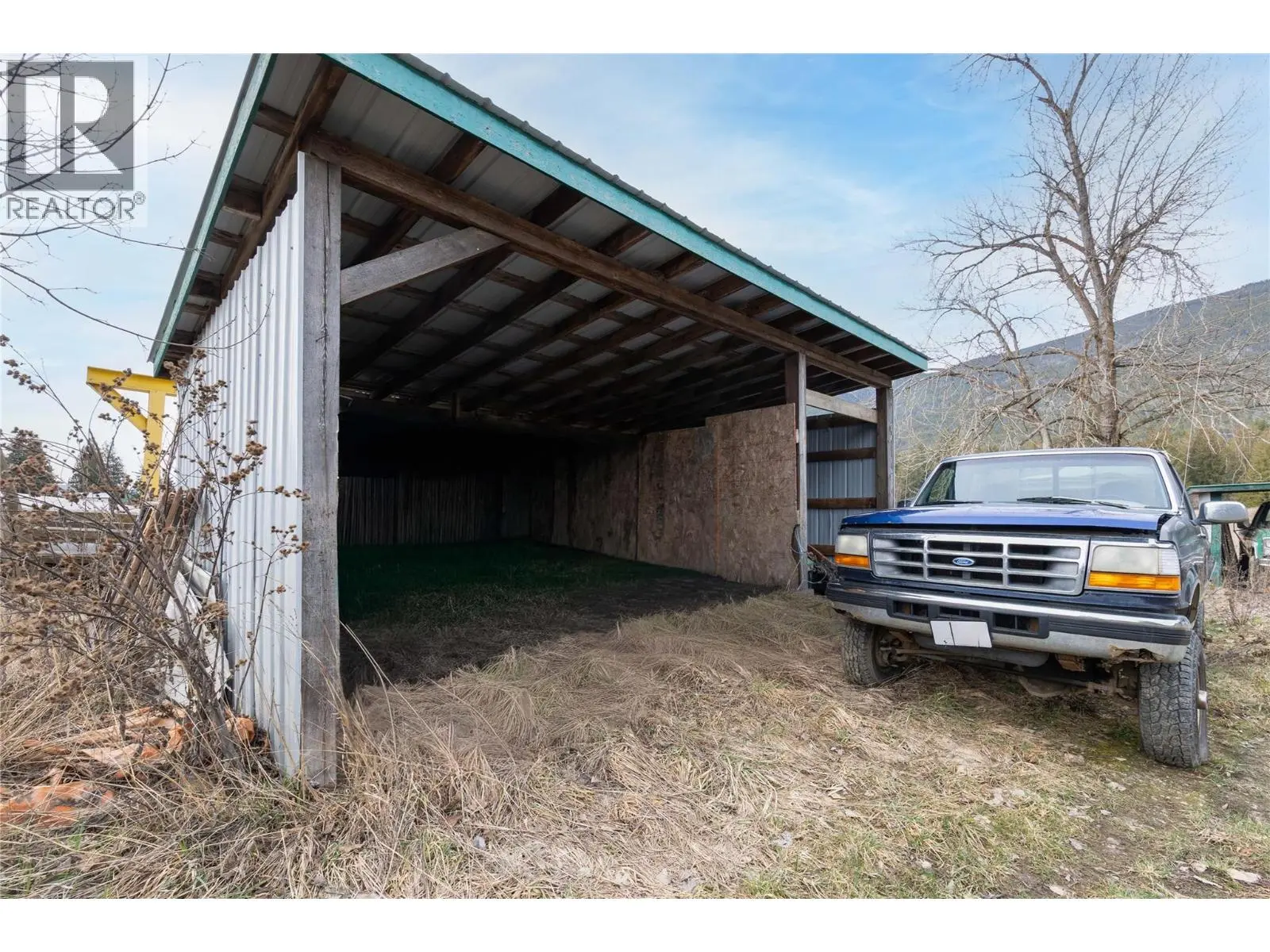 5311 30 Avenue Nw. Salmon Arm, British Columbia