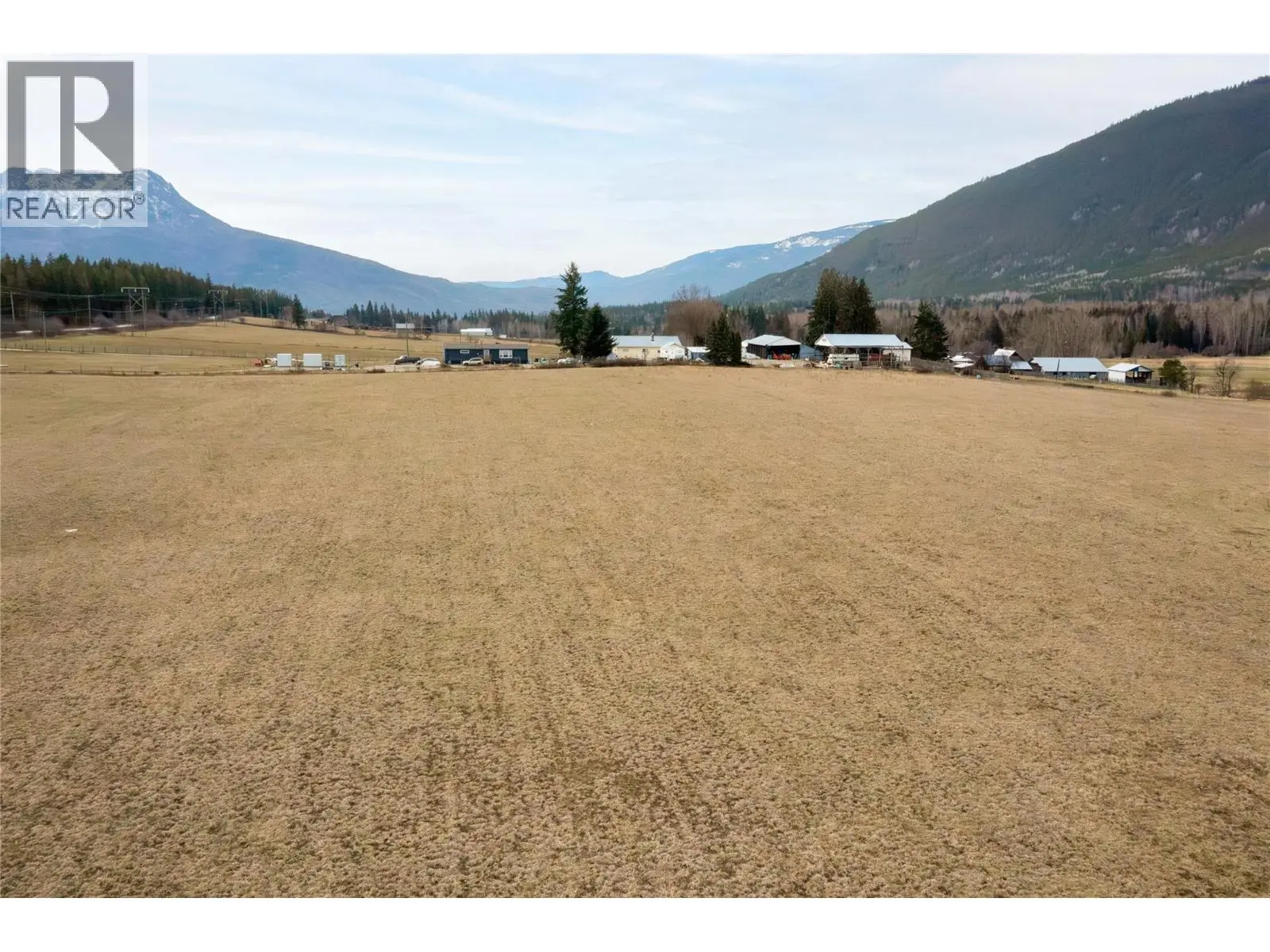 5311 30 Avenue Nw. Salmon Arm, British Columbia
