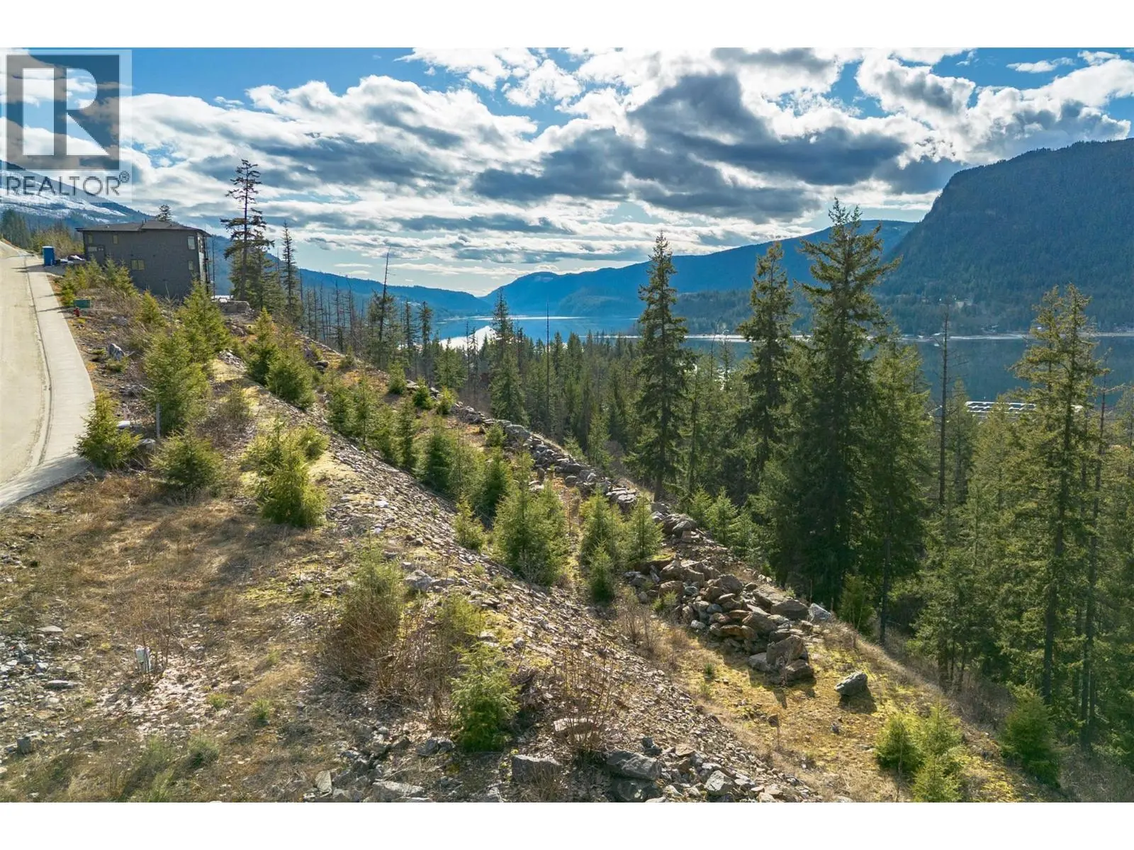 282 Bayview Drive. Sicamous, British Columbia