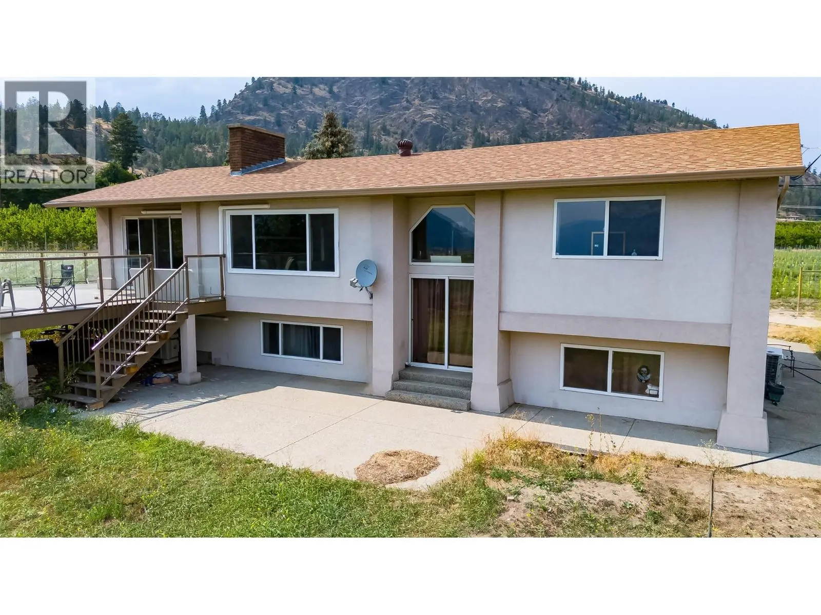 5711 White Street. Summerland, British Columbia