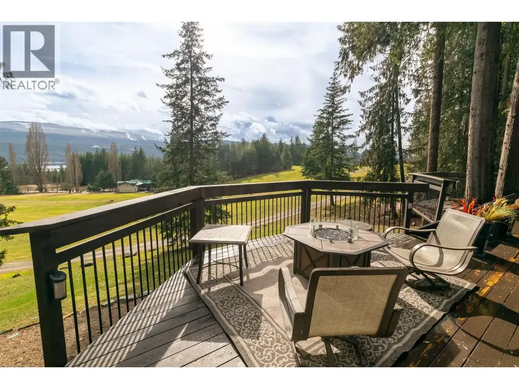 7796 Columbia Drive, Anglemont