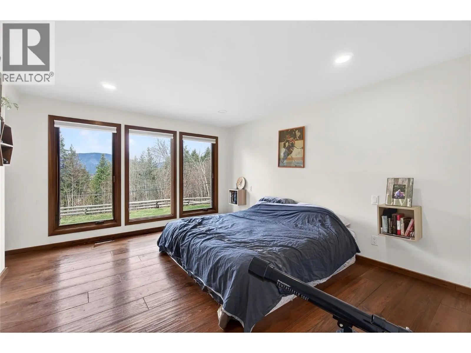 1040 Old Auto Road Se. Salmon Arm, British Columbia