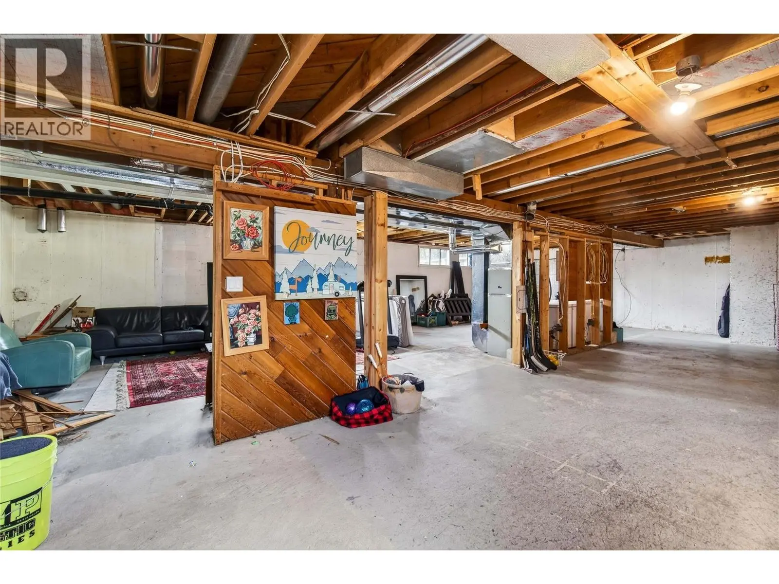 1040 Old Auto Road Se. Salmon Arm, British Columbia
